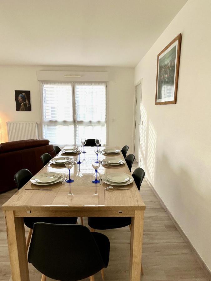 T4 Avec Grande Terrasse Et Parking Prive Apartment *